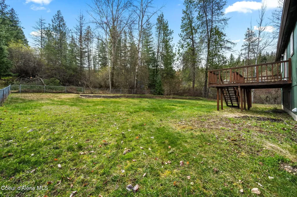 115 Belair Drive Pinehurst ID 83850