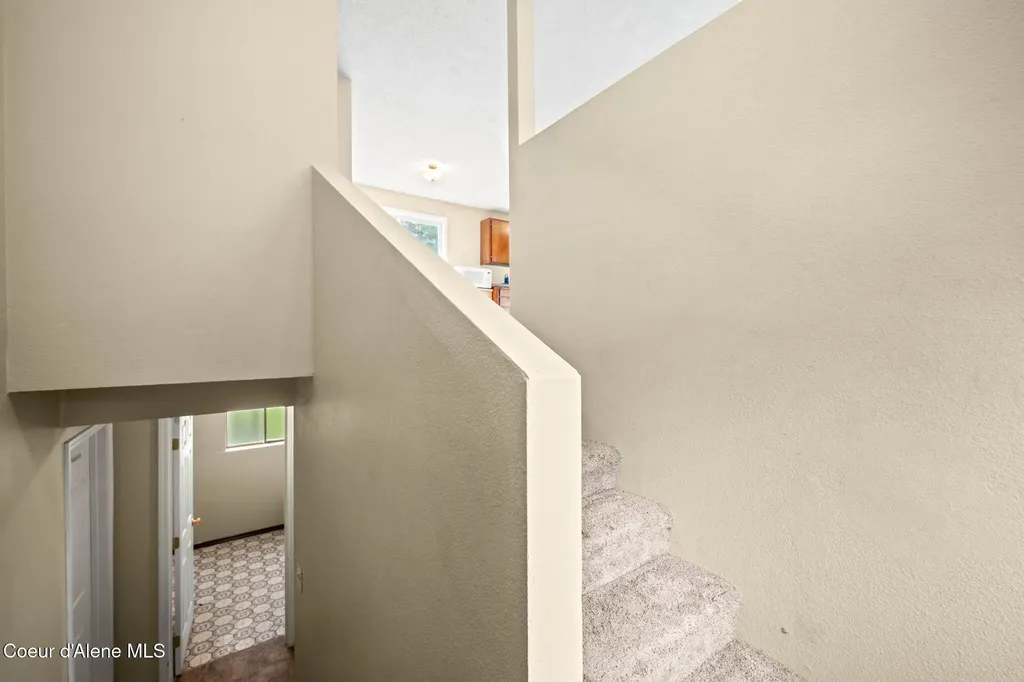 115 Belair Drive Pinehurst ID 83850