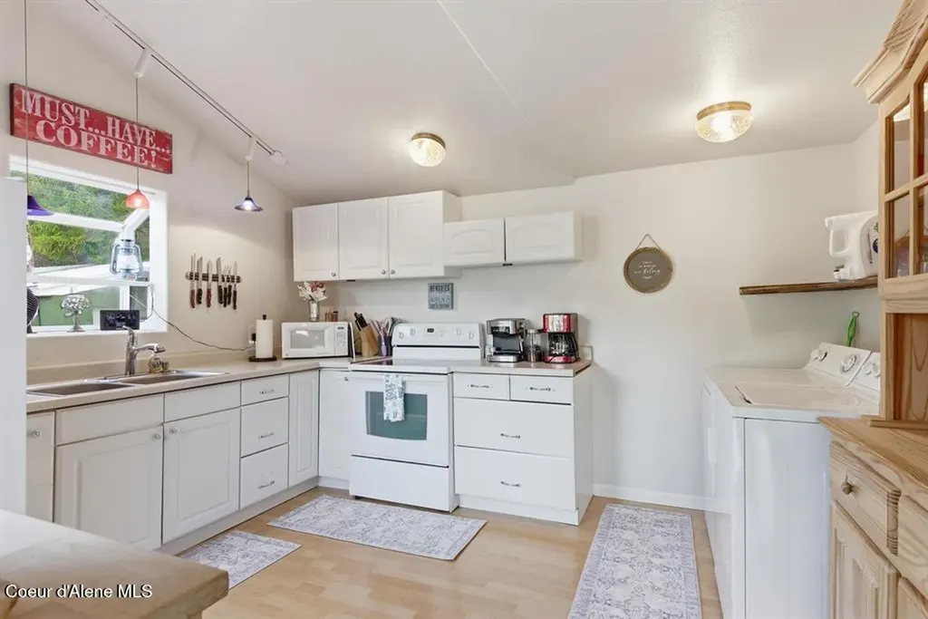 46977 E Deer Lake Road Loon Lake WA 99148