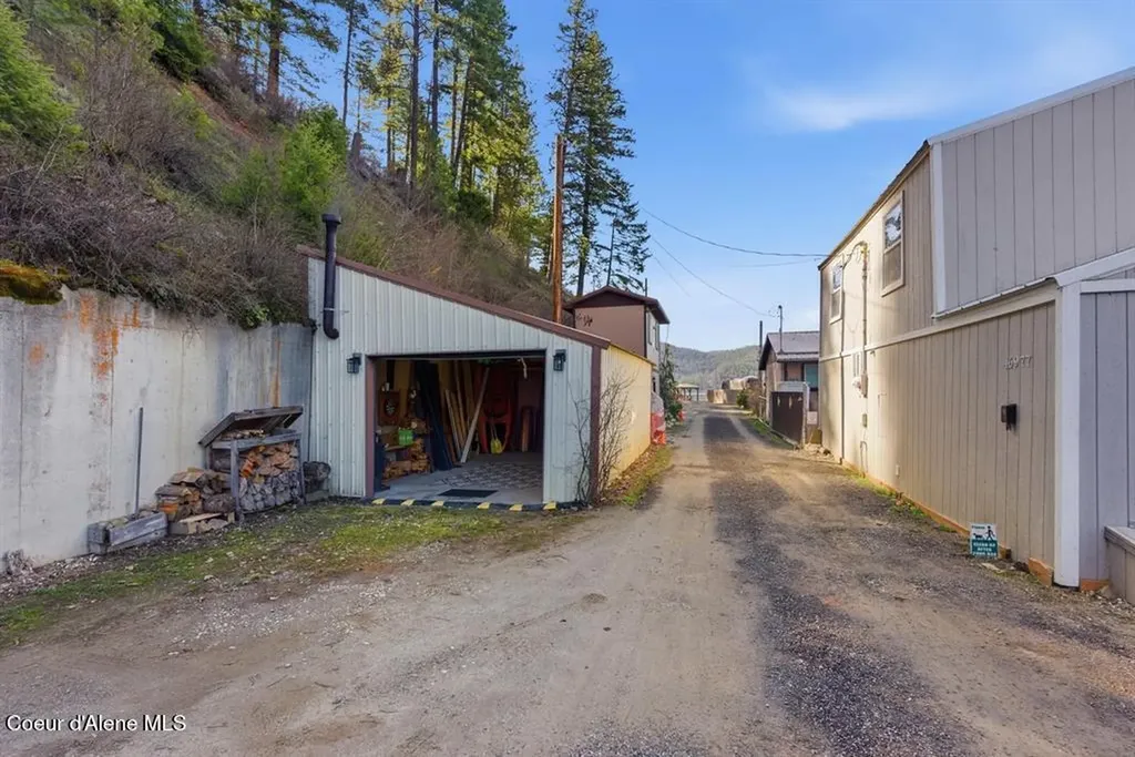 46977 E Deer Lake Road Loon Lake WA 99148