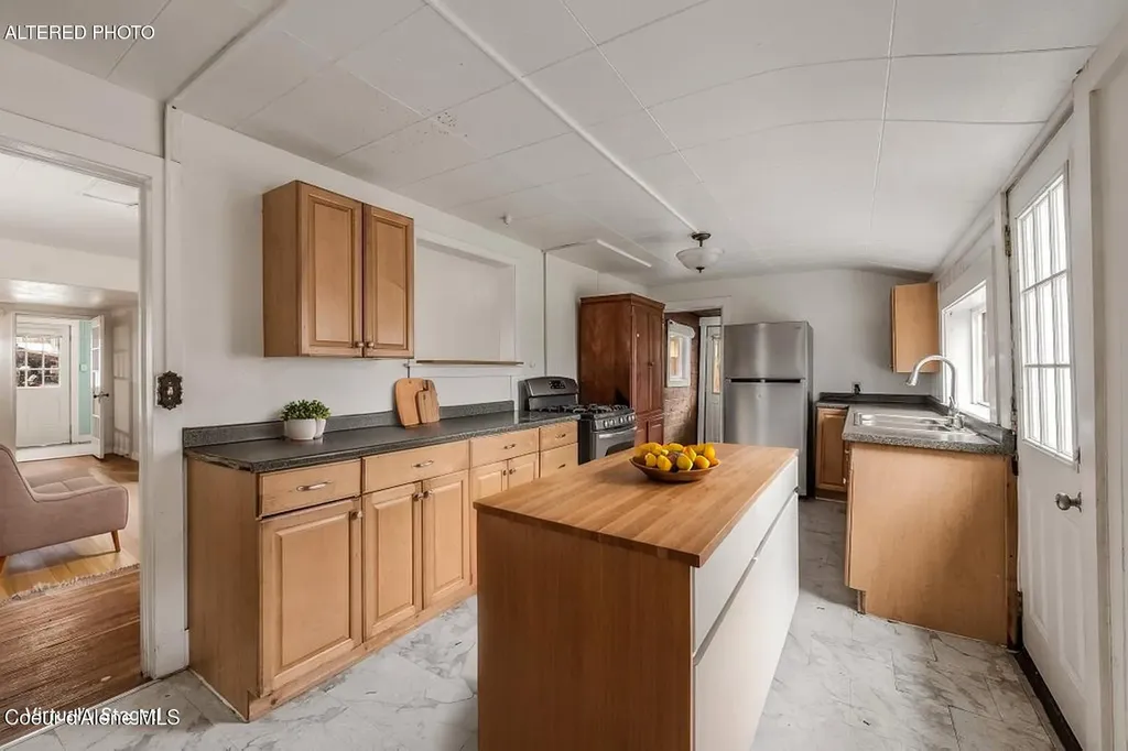711 N Florence Avenue Sandpoint ID 83864