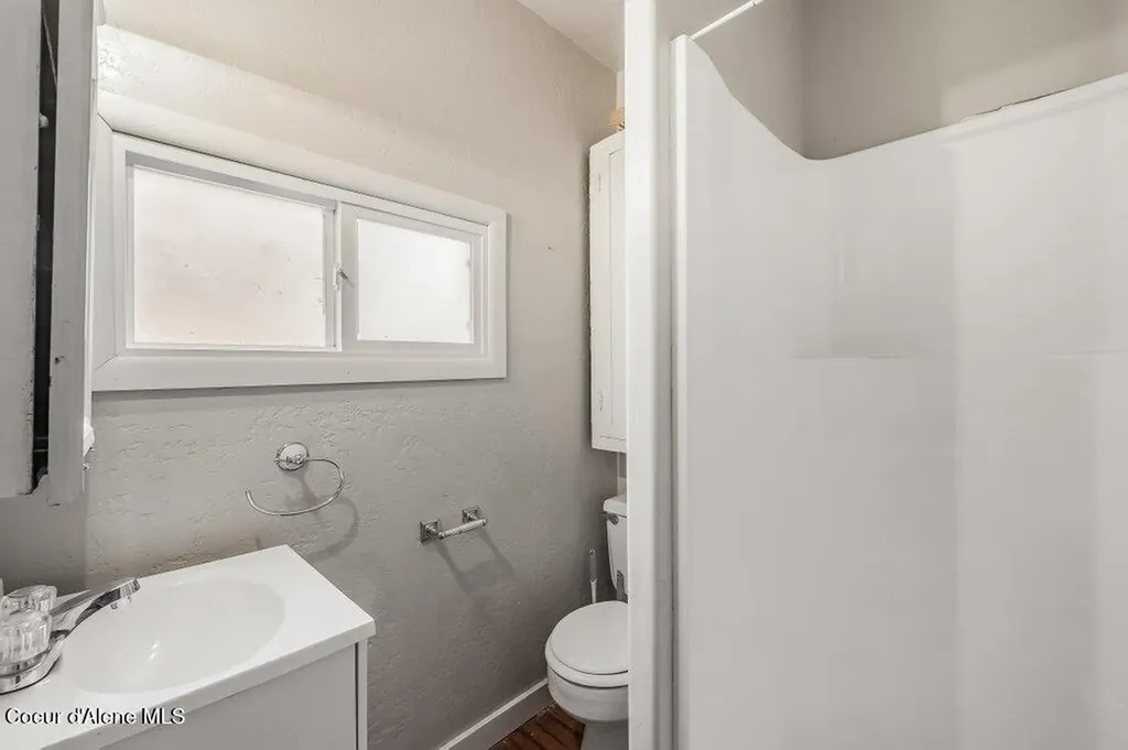 711 N Florence Avenue Sandpoint ID 83864