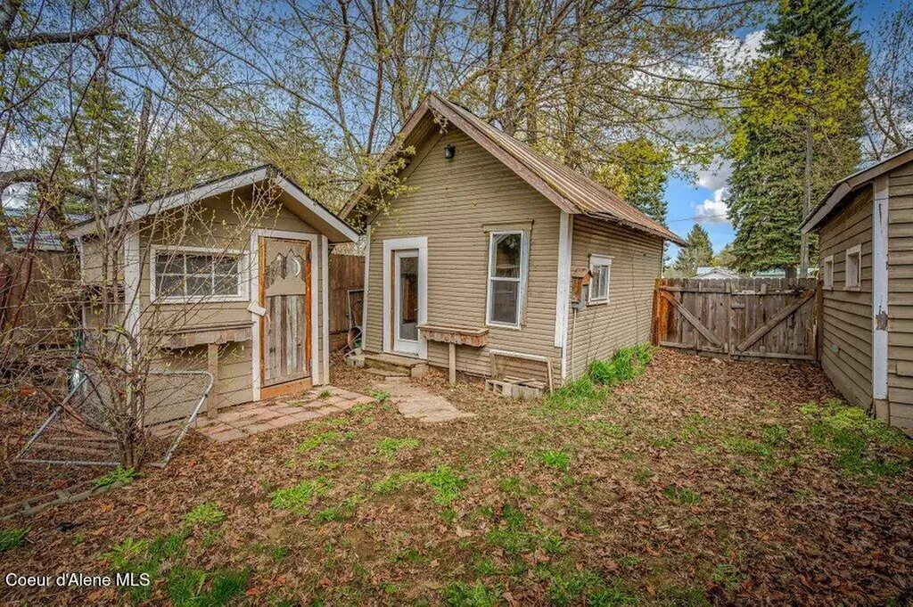 711 N Florence Avenue Sandpoint ID 83864