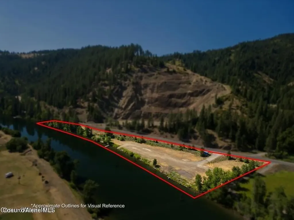 1827 St Joe River Road St. Maries ID 83861