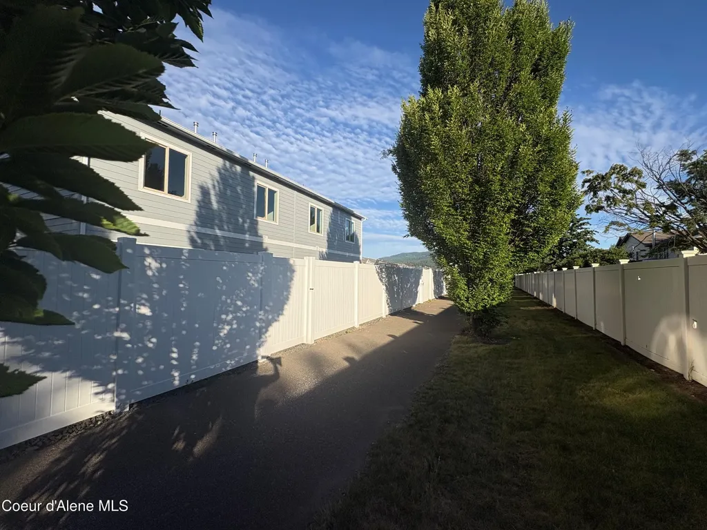 743 N Galbraith Lp (lot 24) Post Falls ID 83854