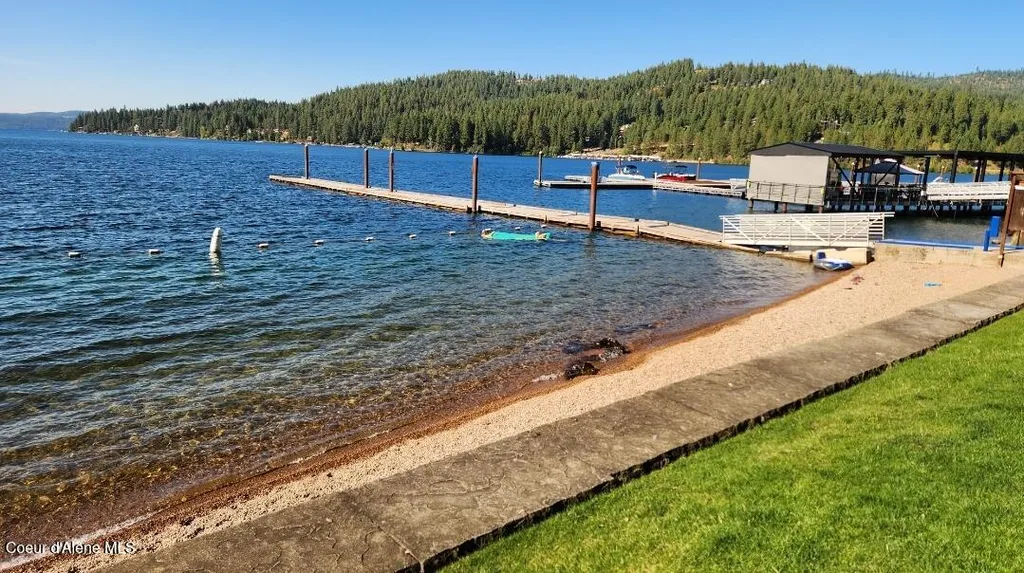 2953 E Badger Road Harrison ID 83833