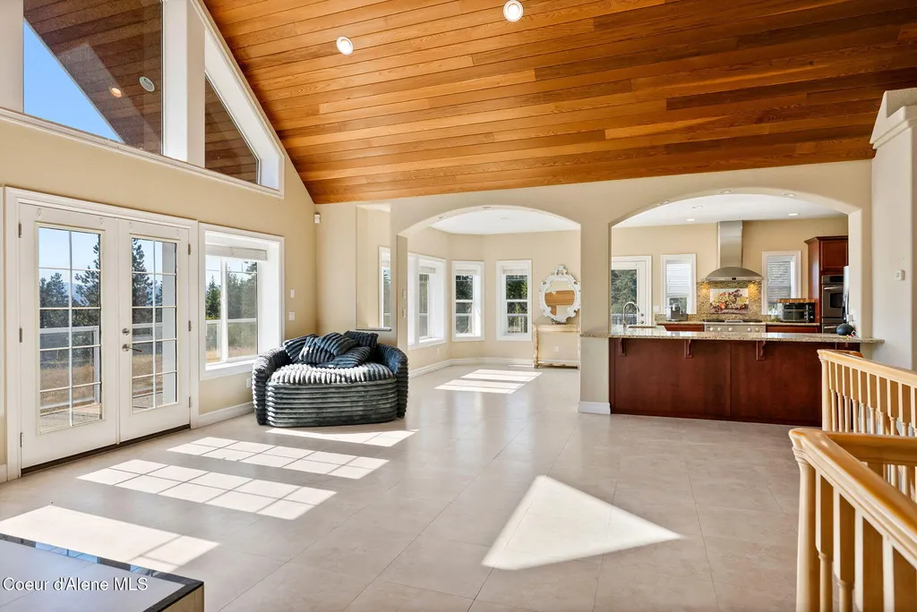 2953 E Badger Road Harrison ID 83833