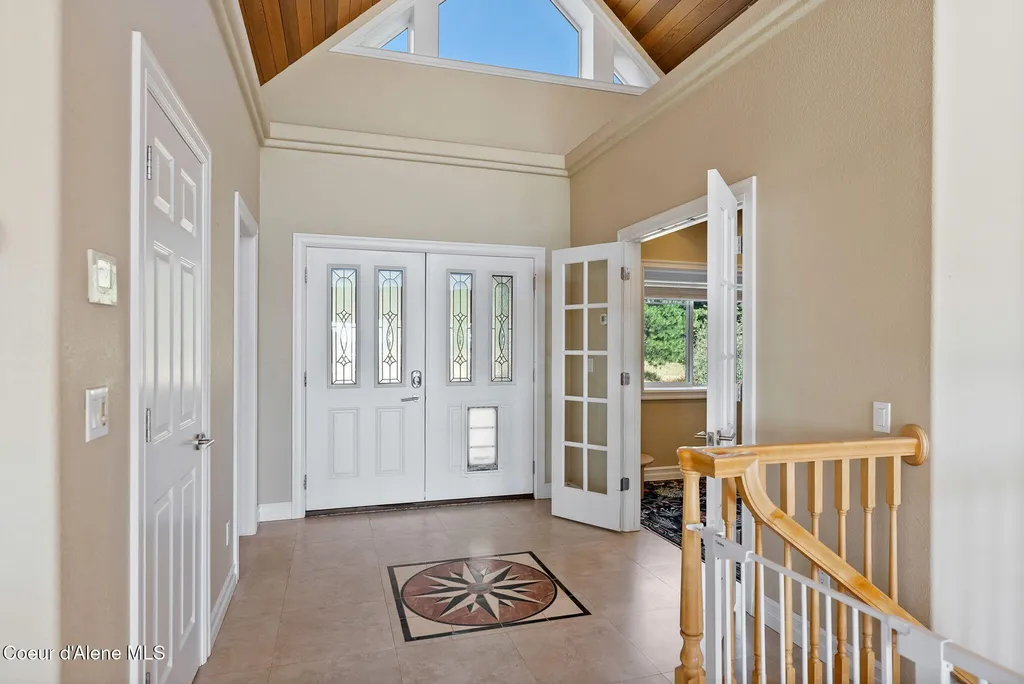 2953 E Badger Road Harrison ID 83833