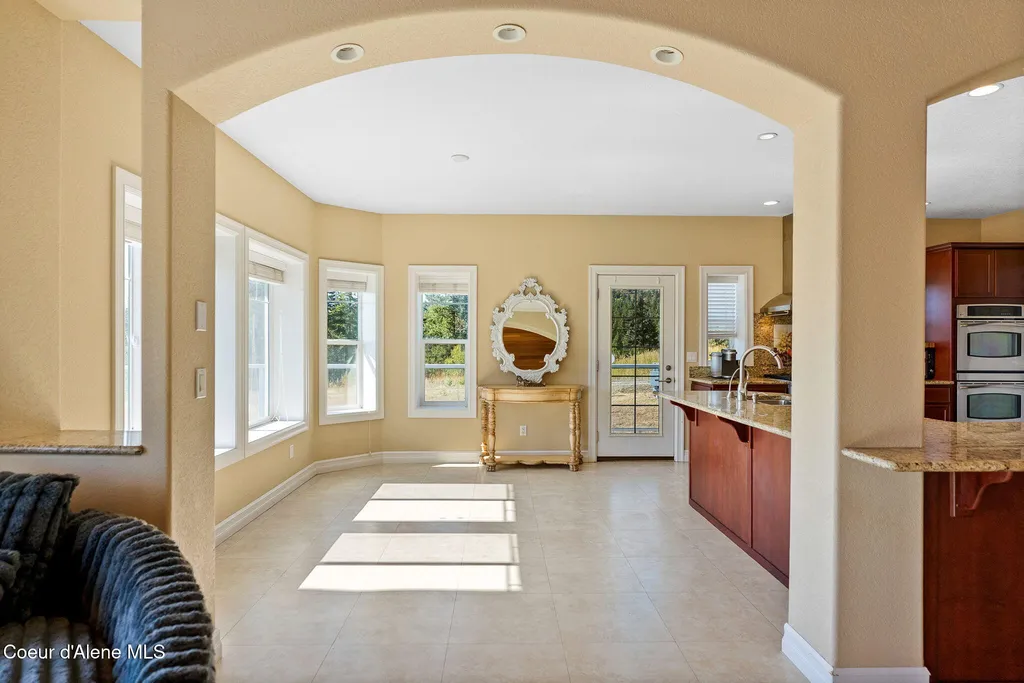 2953 E Badger Road Harrison ID 83833