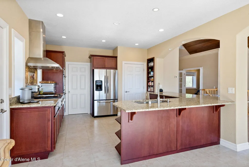 2953 E Badger Road Harrison ID 83833