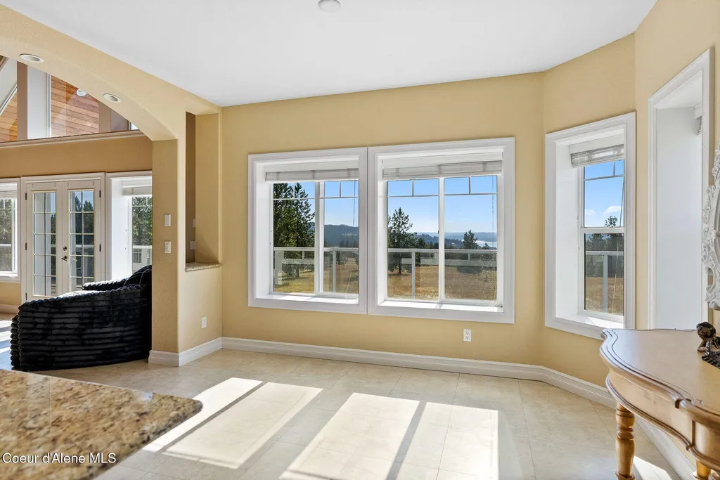 2953 E Badger Road Harrison ID 83833