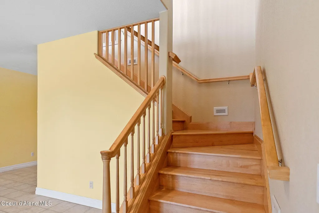 2953 E Badger Road Harrison ID 83833