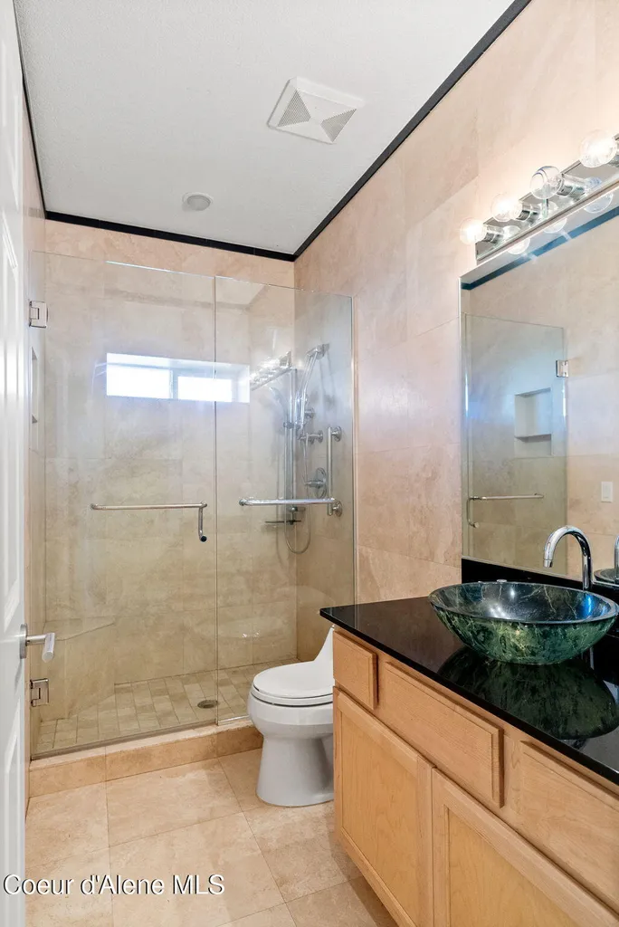 2953 E Badger Road Harrison ID 83833