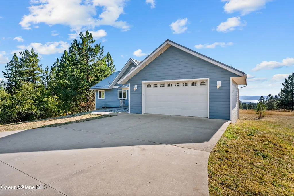 2953 E Badger Road Harrison ID 83833