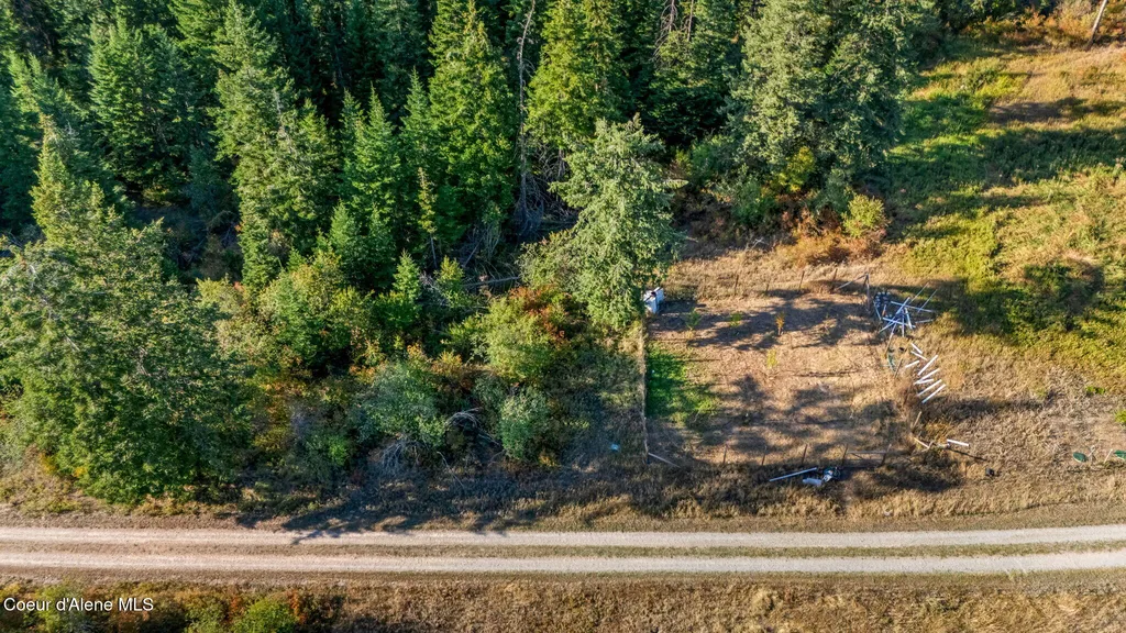 2953 E Badger Road Harrison ID 83833