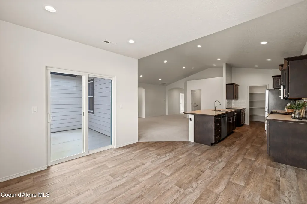5977 W Theismann Road Rathdrum ID 83858