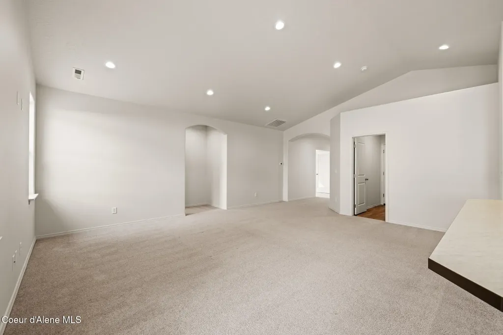 5977 W Theismann Road Rathdrum ID 83858