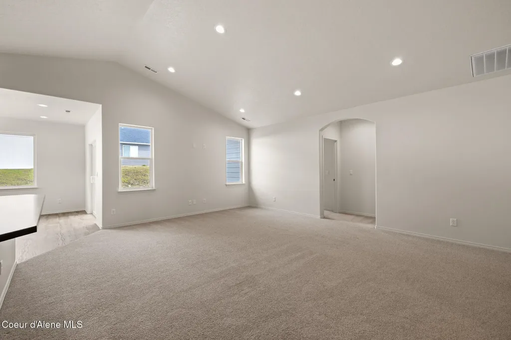 5977 W Theismann Road Rathdrum ID 83858