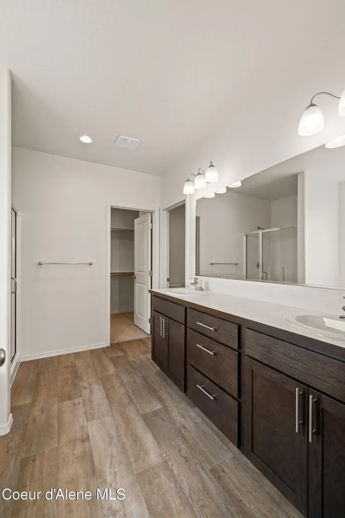 5977 W Theismann Road Rathdrum ID 83858
