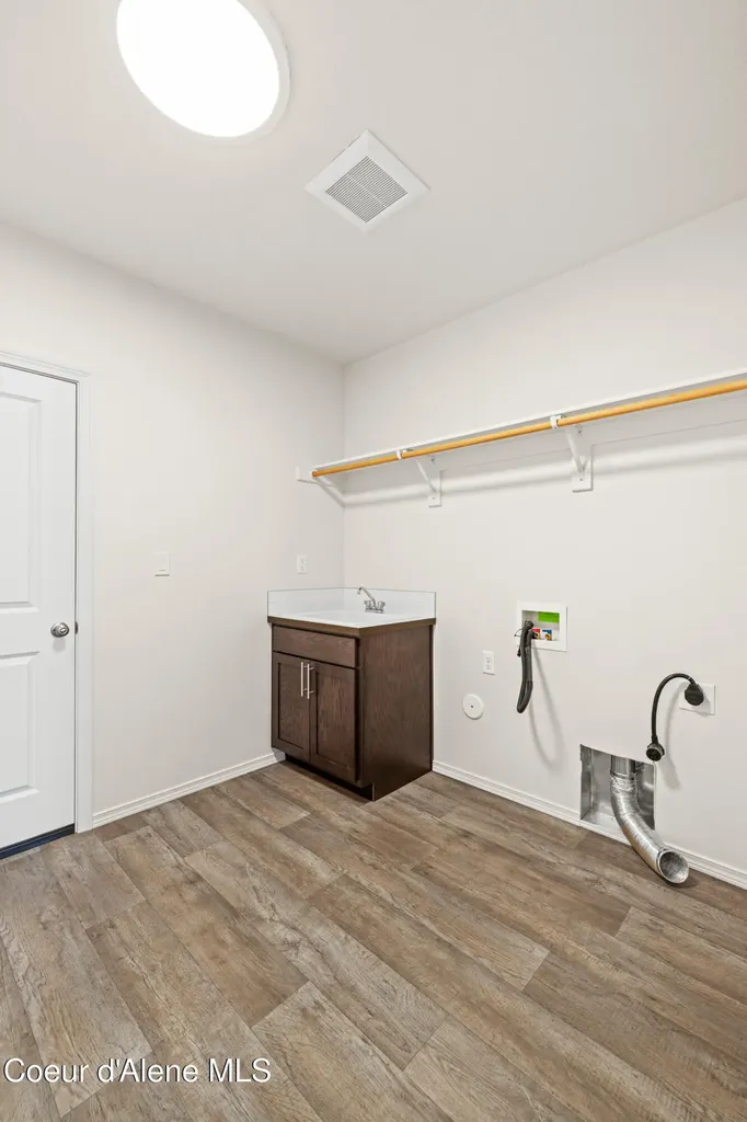 5977 W Theismann Road Rathdrum ID 83858