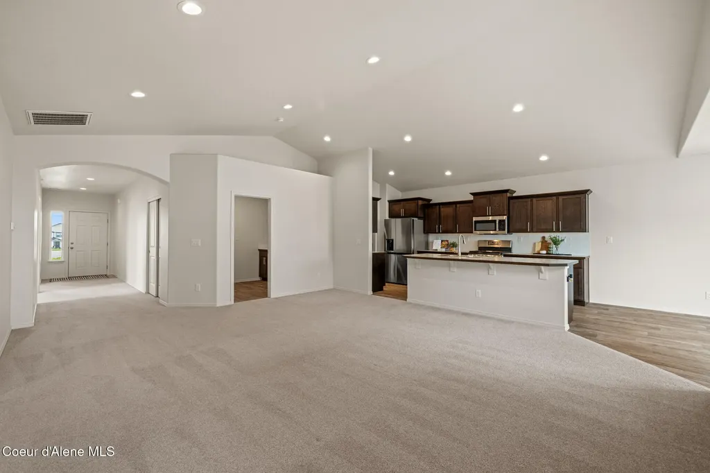 5977 W Theismann Road Rathdrum ID 83858