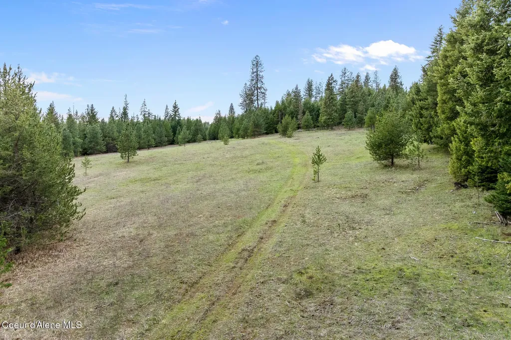 Nna Mesa Drive Athol ID 83801