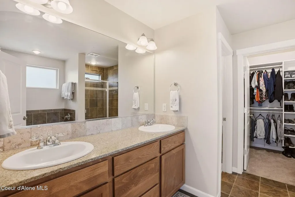 1675 W Yaquina Drive Post Falls ID 83854