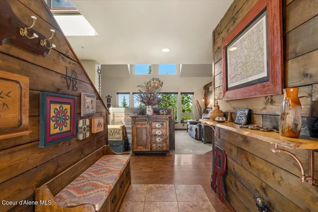 24102 N Derting Road Hayden ID 83835