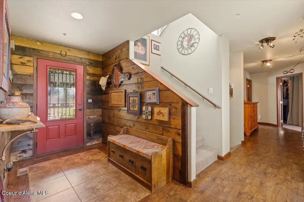 24102 N Derting Road Hayden ID 83835