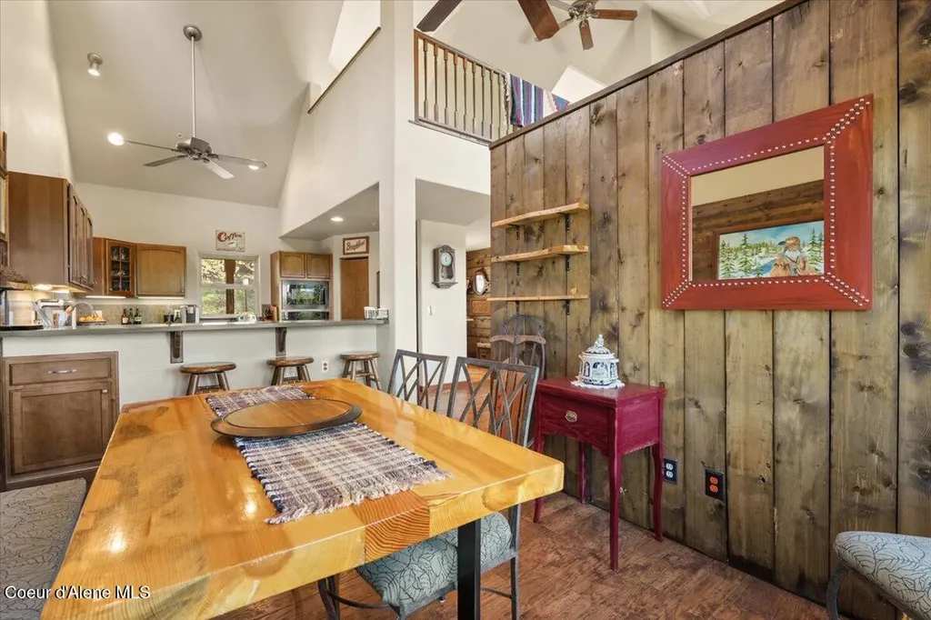 24102 N Derting Road Hayden ID 83835