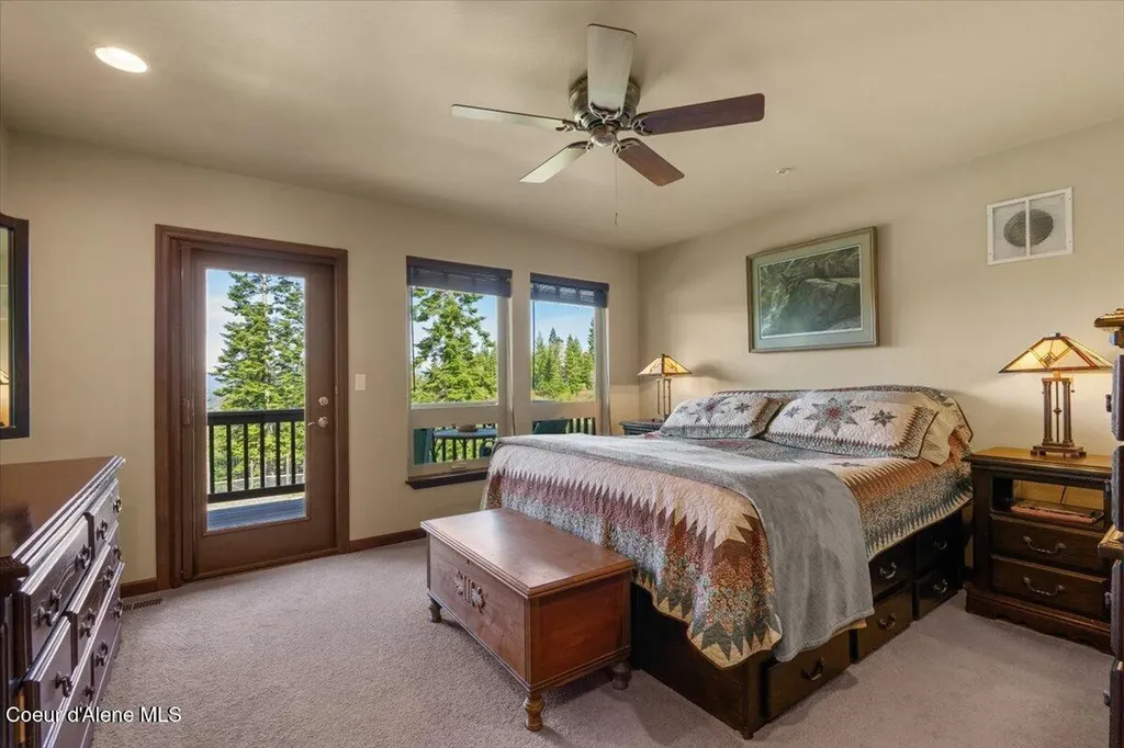 24102 N Derting Road Hayden ID 83835