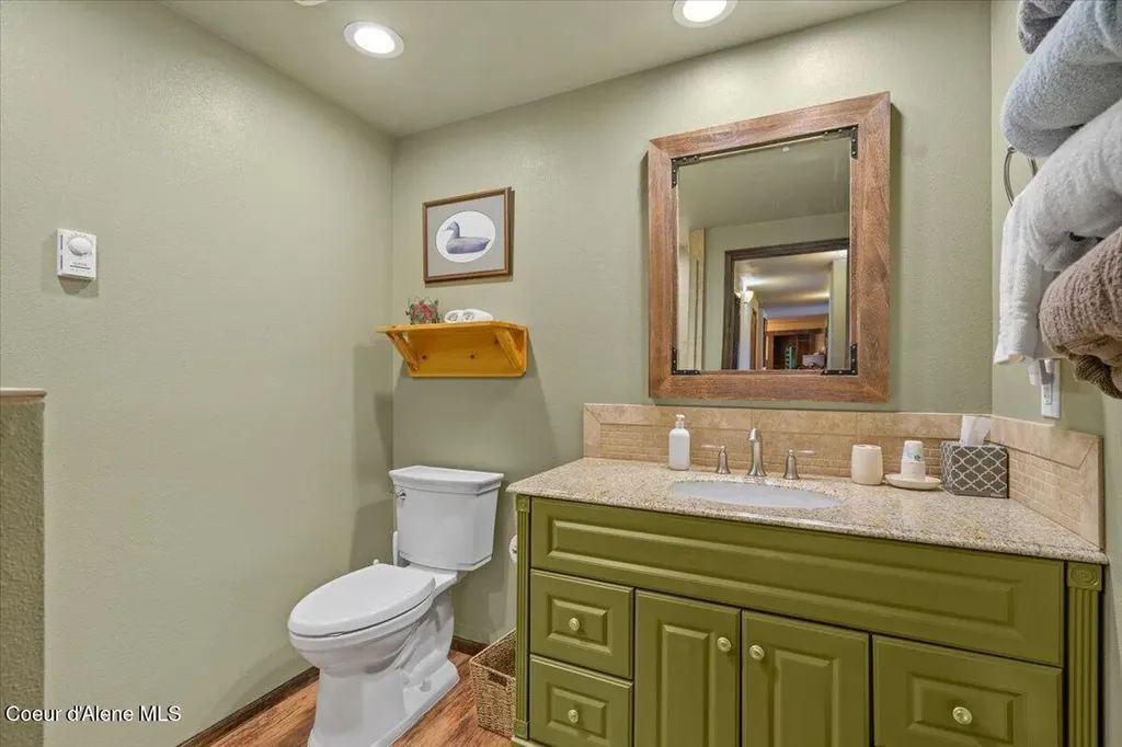 24102 N Derting Road Hayden ID 83835