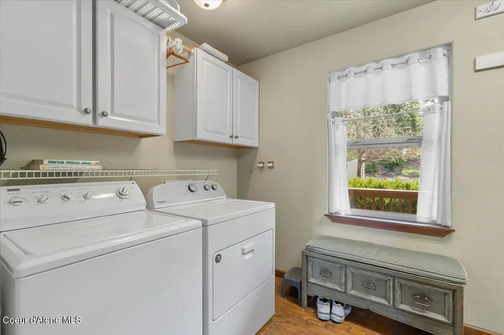 24102 N Derting Road Hayden ID 83835