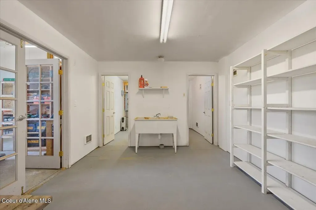 24102 N Derting Road Hayden ID 83835
