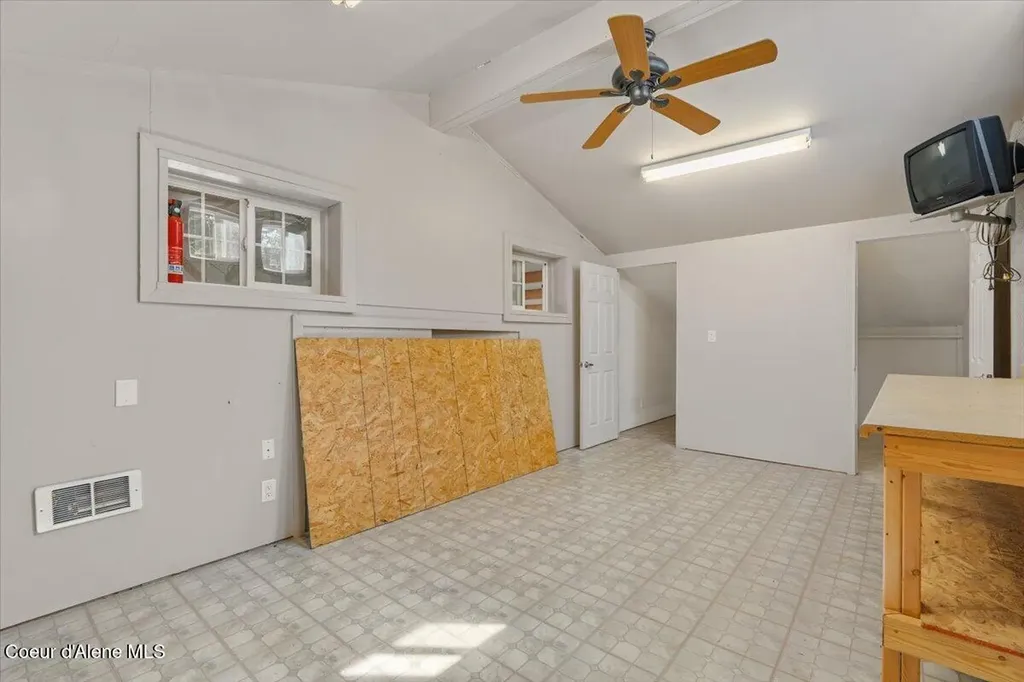 24102 N Derting Road Hayden ID 83835