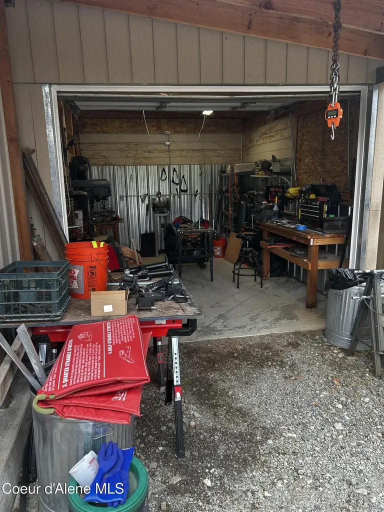 24102 N Derting Road Hayden ID 83835