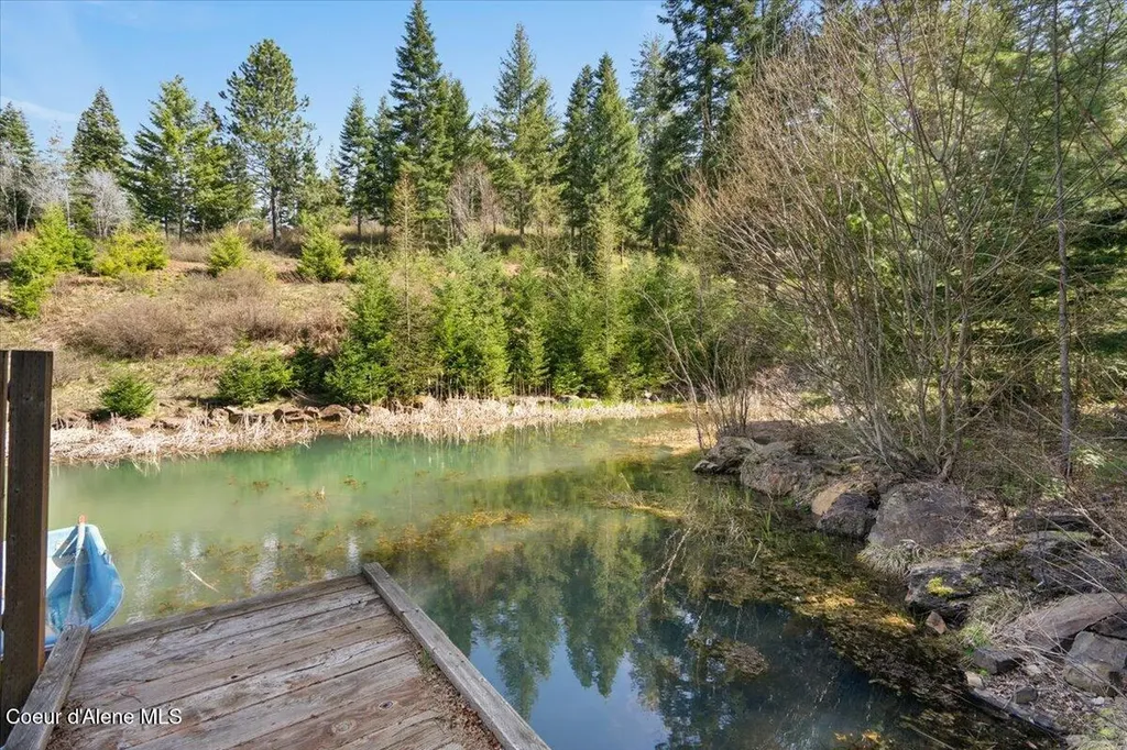 24102 N Derting Road Hayden ID 83835