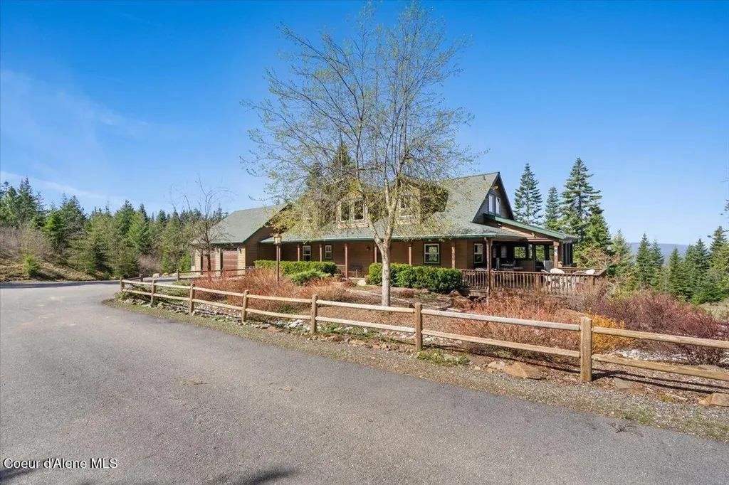 24102 N Derting Road Hayden ID 83835