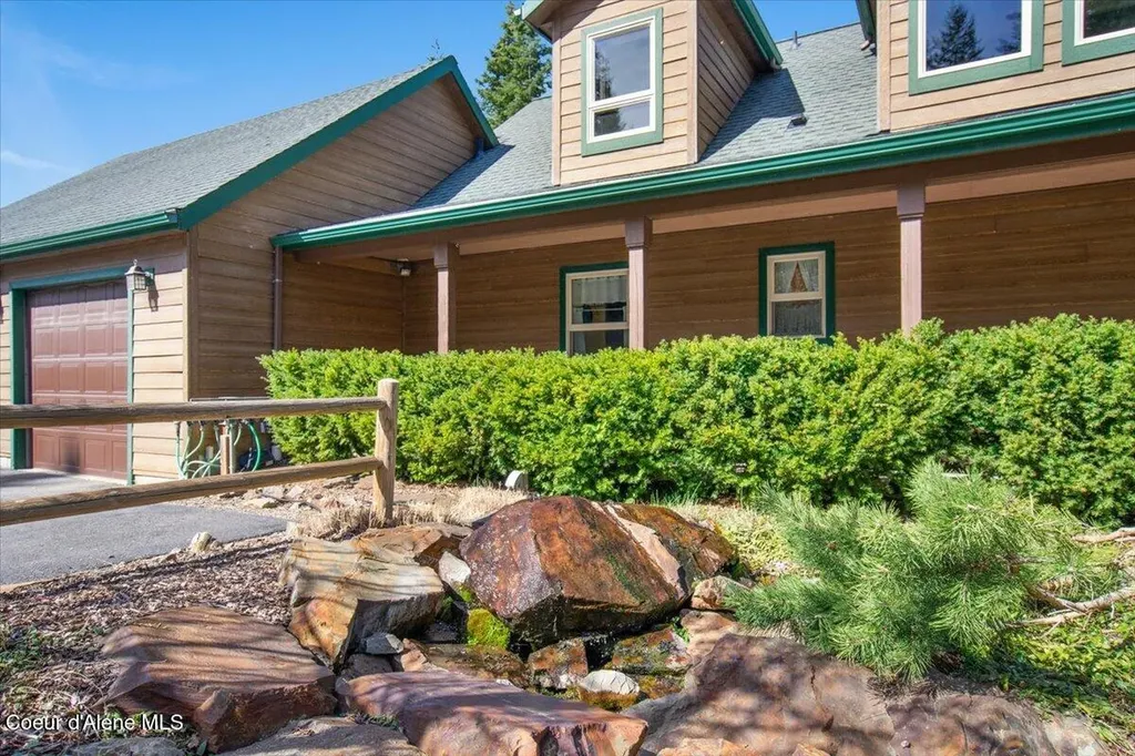 24102 N Derting Road Hayden ID 83835
