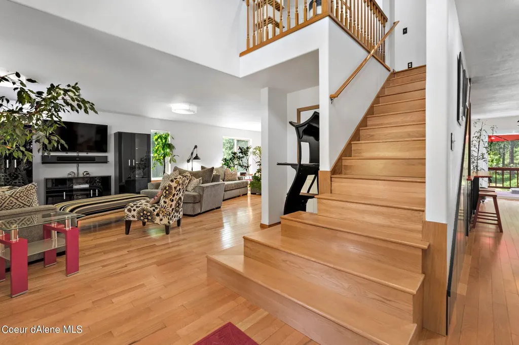 106 Quiet Place Moyie Springs ID 83845