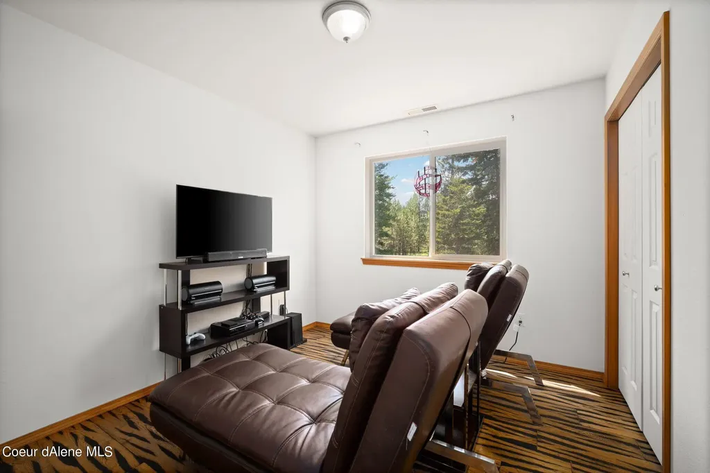 106 Quiet Place Moyie Springs ID 83845