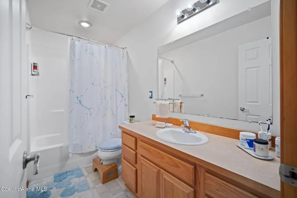 106 Quiet Place Moyie Springs ID 83845