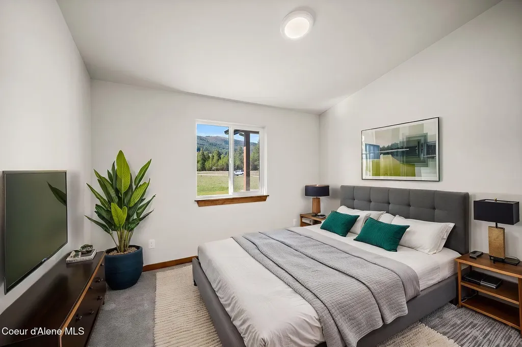 55 Flattery Lane Blanchard ID 83804