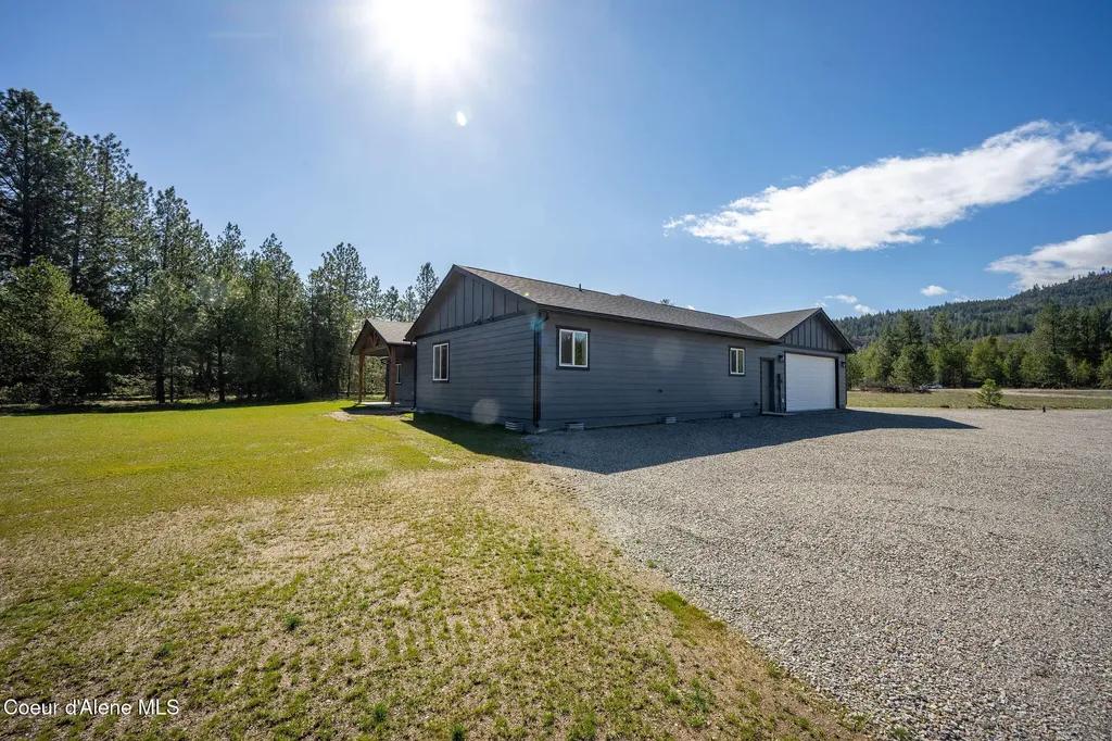 55 Flattery Lane Blanchard ID 83804