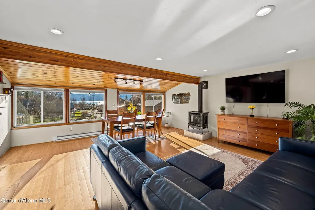 16587 E 6th Street Bayview ID 83803