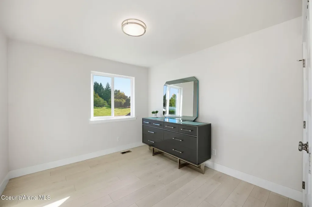 1389 E Ezra Avenue Hayden ID 83835