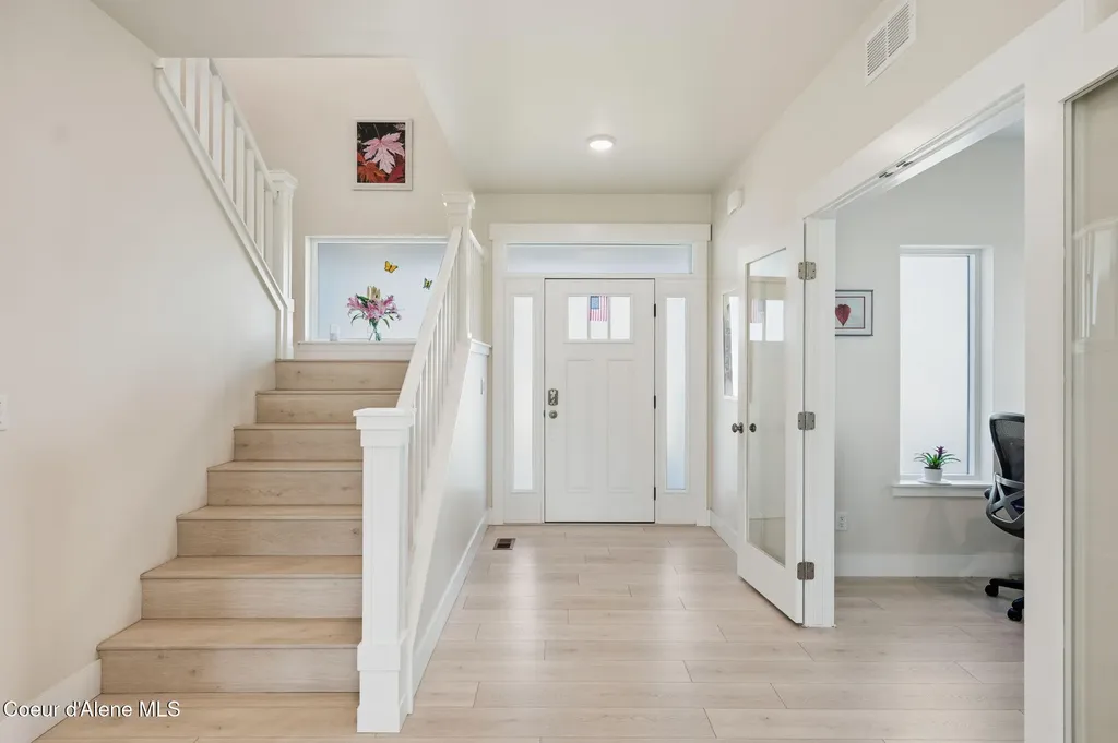 1389 E Ezra Avenue Hayden ID 83835