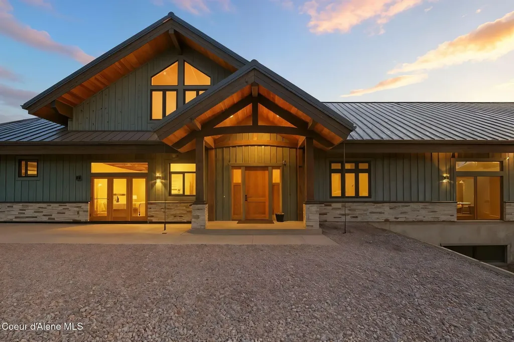 4440 E Lisa Road Harrison ID 83833
