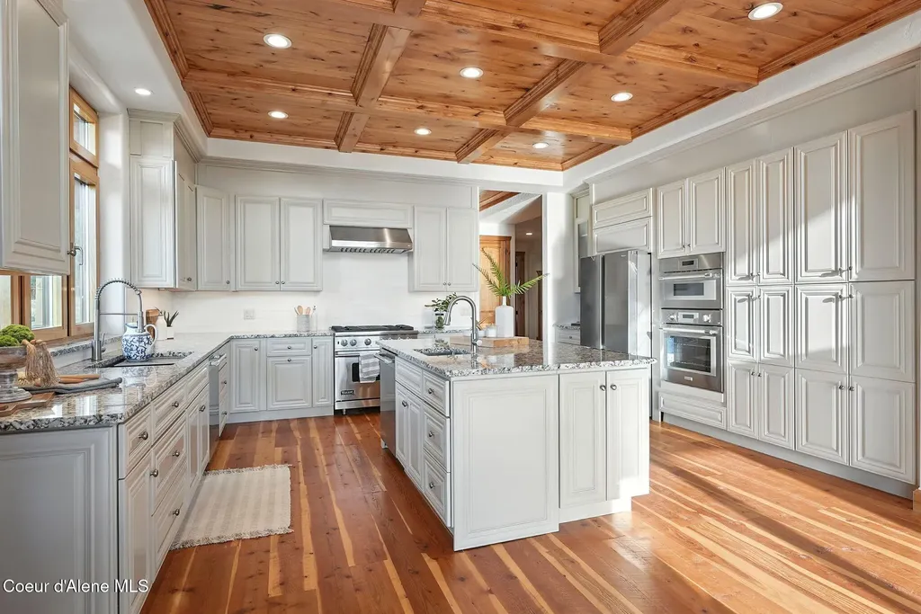 4440 E Lisa Road Harrison ID 83833