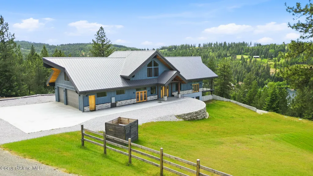 4440 E Lisa Road Harrison ID 83833